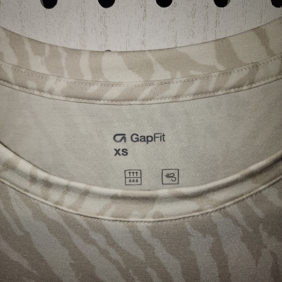 GAP XS Cropped Muscle Tank Top Cream - Picture 2 of 4